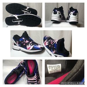 Men’s Adidas Torsion size 10